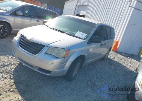 2008 Chrysler Town & Country Lx from USA, damaged, VIN 2A8HR44H38R687081